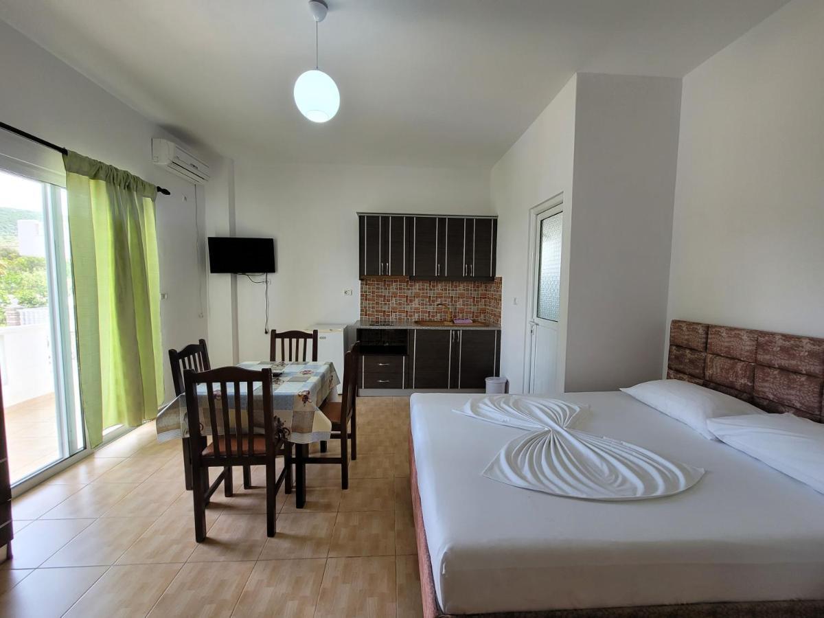 Villa Roku كساميل المظهر الخارجي الصورة