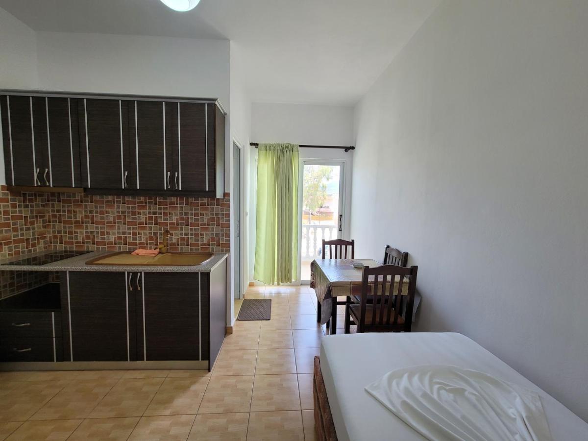 Villa Roku كساميل المظهر الخارجي الصورة